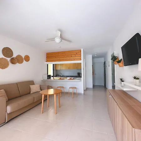 Apartment Seaside : A Cozy In A Peaceful Well Located Complex Corralejo