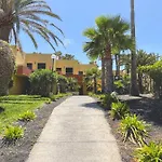 Seaside : A Cozy In A Peaceful Well Located Complex Apartmán