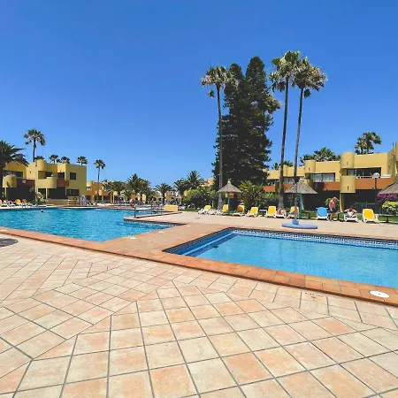 Διαμέρισμα Seaside : A Cozy In A Peaceful Well Located Complex