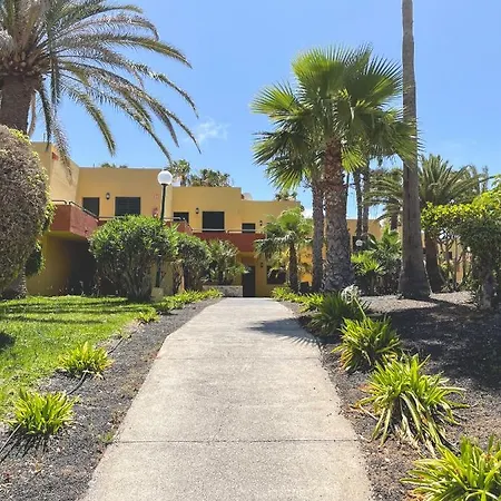 Seaside : A Cozy In A Peaceful Well Located Complex Appartamento