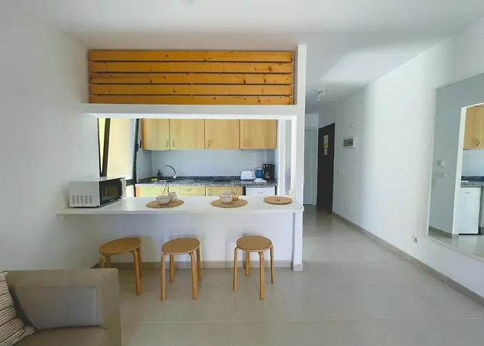 Διαμέρισμα Seaside : A Cozy In A Peaceful Well Located Complex Κοραλέχο