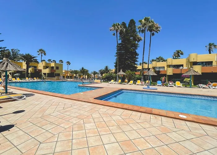 Διαμέρισμα Seaside : A Cozy In A Peaceful Well Located Complex
